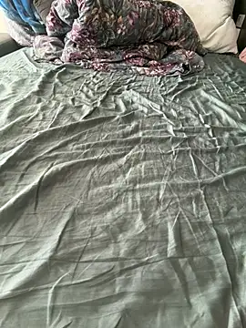 Snapshot of parcro35 chatting on 02-26-26, 07:40 parcro35 online show from 02-26-26, 07:40