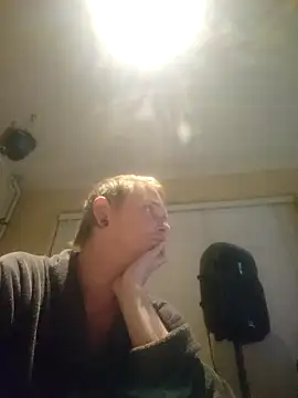 piercingpik online show from 04-29-26, 09:43