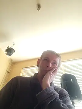 Snapshot of piercingpik chatting on 05-14-26, 10:11 piercingpik online show from 05-14-26, 10:11