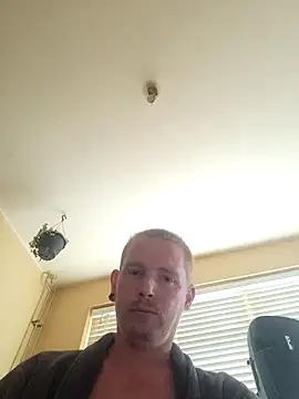piercingpik online show from 07-08-26, 02:43
