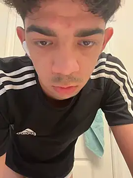 Snapshot of Ryan_12xX chatting on 03-10-26, 10:59 Ryan 12xX online show from 03-10-26, 10:59