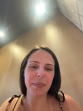 Snapshot of Lady_LauraRose chatting on 02-20-26, 06:52 Lady LauraRose online show from 02-20-26, 06:52