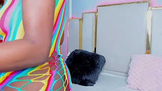 Snapshot of Aurora-Queen chatting on 10-07-25, 07:55 Aurora-Queen online show from 10-07-25, 07:55