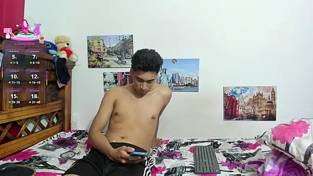 Roxana Tony online show from 04-24-26, 02:03