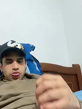 Camachito332 online show from 04-10-26, 12:05