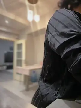 Snapshot of Ofcourseoneday chatting on 02-05-26, 06:40 Ofcourseoneday online show from 02-05-26, 06:40