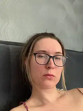 Snapshot of Jugira chatting on 09-13-25, 01:55 Jugira online show from 09-13-25, 01:55