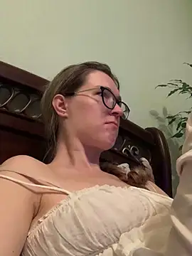 Snapshot of Jugira chatting on 09-19-25, 05:13 Jugira online show from 09-19-25, 05:13