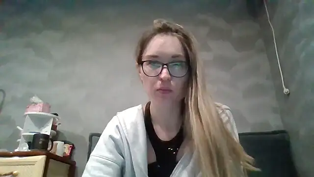 Snapshot of Jugira chatting on 10-03-25, 11:13 Jugira online show from 10-03-25, 11:13