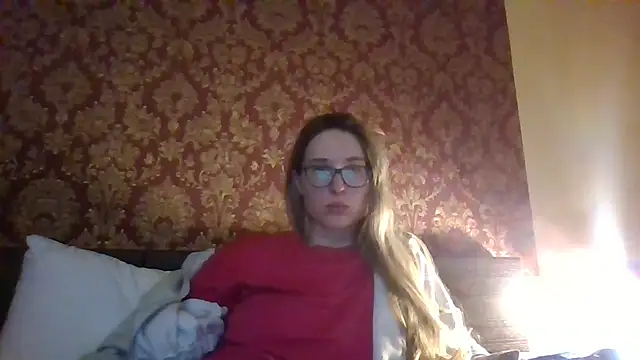 Snapshot of Jugira chatting on 10-05-25, 12:20 Jugira online show from 10-05-25, 12:20