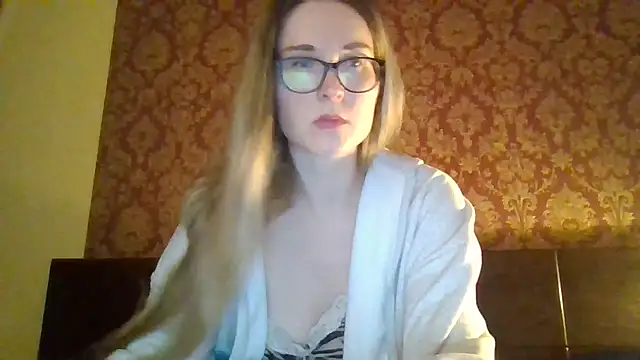 Snapshot of Jugira chatting on 10-07-25, 09:12 Jugira online show from 10-07-25, 09:12