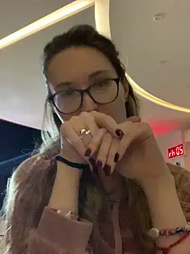 Snapshot of Jugira chatting on 11-02-25, 06:54 Jugira online show from 11-02-25, 06:54