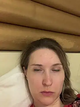 Snapshot of Jugira chatting on 11-07-25, 10:43 Jugira online show from 11-07-25, 10:43