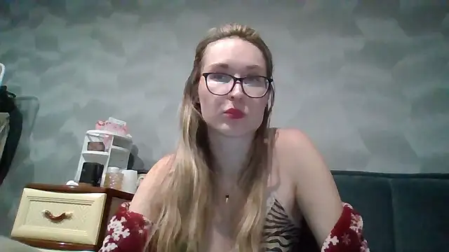 Snapshot of Jugira chatting on 01-09-26, 11:50 Jugira online show from 01-09-26, 11:50