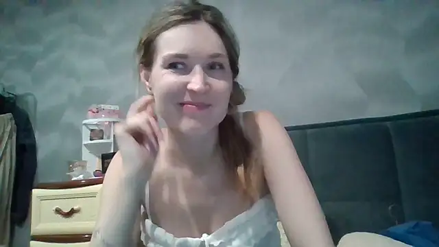 Snapshot of Jugira chatting on 03-06-26, 10:39 Jugira online show from 03-06-26, 10:39