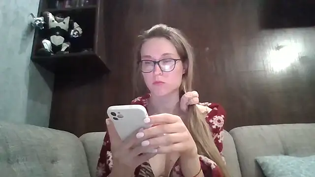 Snapshot of Jugira chatting on 03-12-26, 10:27 Jugira online show from 03-12-26, 10:27