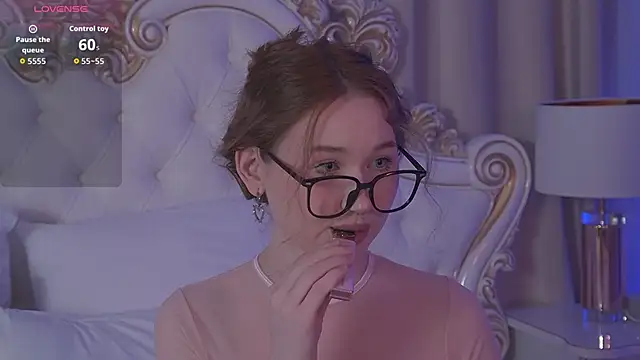 NancySmitts online show from 09-26-25, 04:00