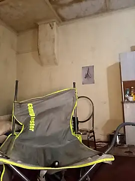 RFeltomWhitJ online show from 10-21-25, 03:29