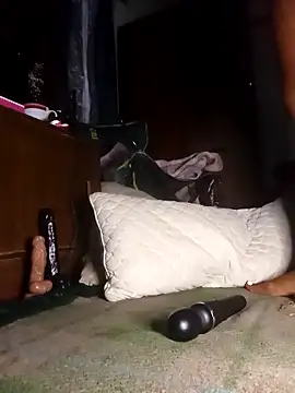 RFeltomWhitJ online show from 10-22-25, 11:37