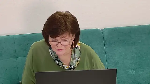 Sandra Sunrise online show from 12-14-25, 11:59