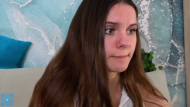 chloemilka online show from 06-11-26, 06:28