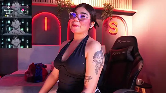 Snapshot of Roma_hells chatting on 09-10-25, 06:41 Roma hells online show from 09-10-25, 06:41