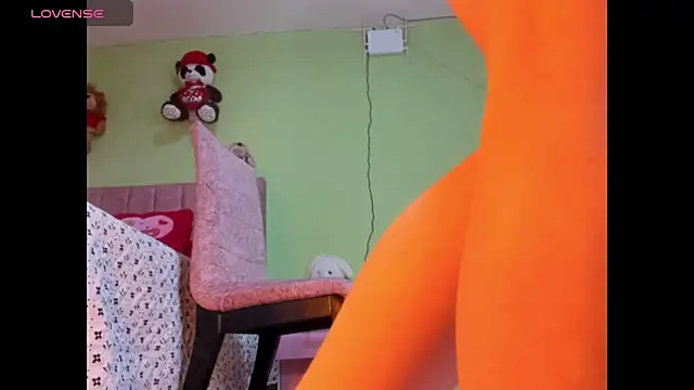 hot Dariana pantyhose online show from 09-20-25, 03:24