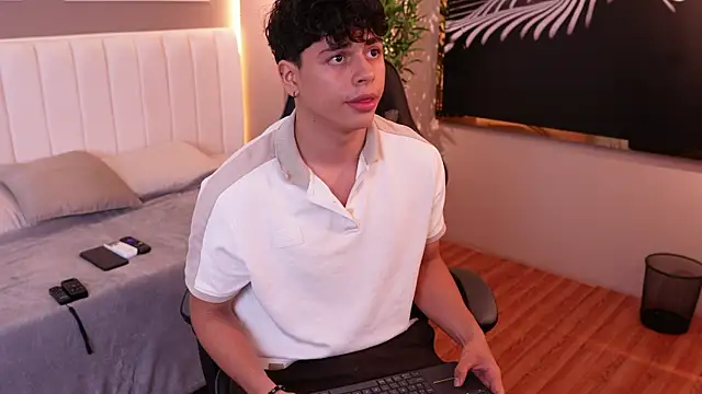 Ethan occonor online show from 10-21-25, 12:11