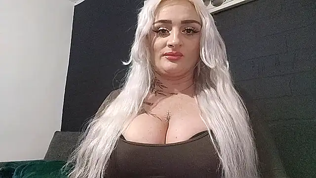 AnastasiaLips online show from 04-29-26, 08:15