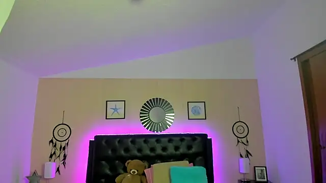 LolaVillalobos online show from 03-05-26, 12:12