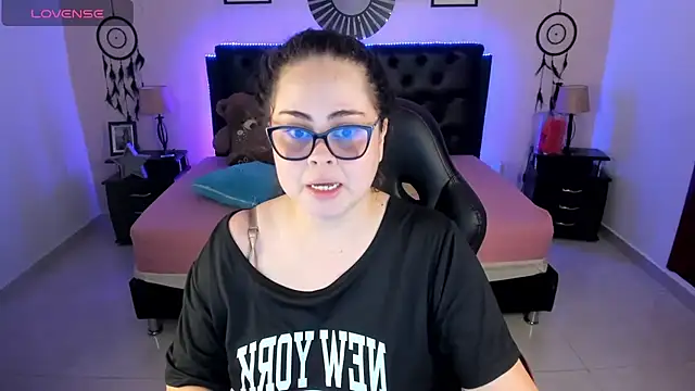 LolaVillalobos online show from 06-29-26, 02:39
