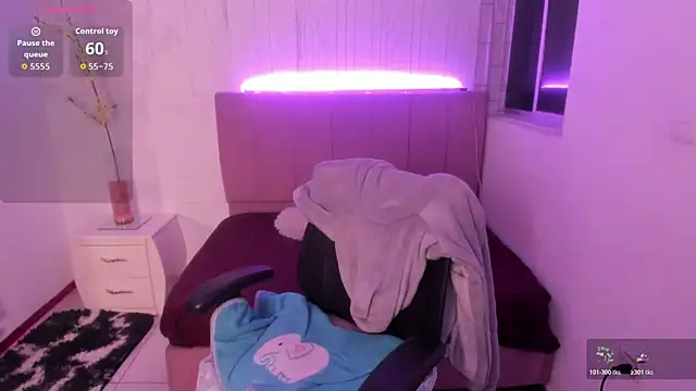 Snapshot of anna_moon11 chatting on 12-05-25, 07:39 anna moon11 online show from 12-05-25, 07:39