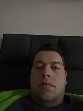 Snapshot of Lars2306 chatting on 02-02-26, 04:06 Lars2306 online show from 02-02-26, 04:06