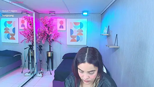 Maggy t18 online show from 06-28-26, 03:07