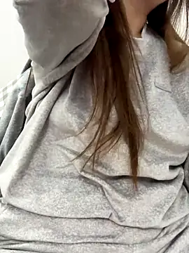 PhuongNhi21 online show from 11-21-25, 02:05