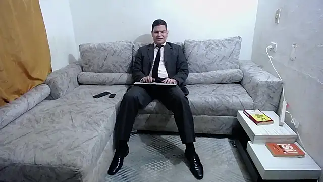 Victor Maitland online show from 01-12-26, 03:56