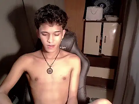 kenbigcockxx online show from 11-14-25, 03:44