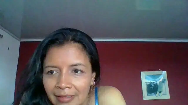 DianaOchoa  online show from 10-10-25, 07:46