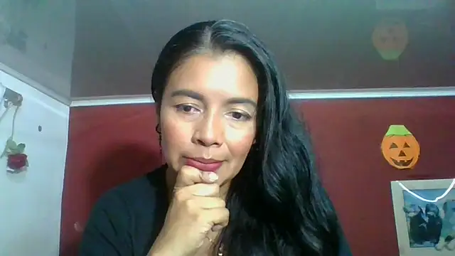 DianaOchoa  online show from 11-11-25, 04:01