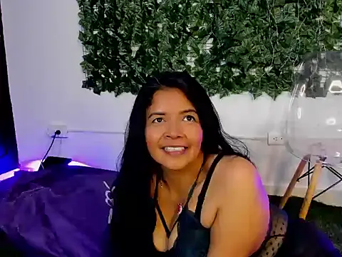 DianaOchoa  online show from 04-12-26, 05:29