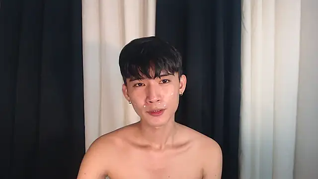 Snapshot of asian_dai chatting on 09-28-25, 04:18 asian dai online show from 09-28-25, 04:18