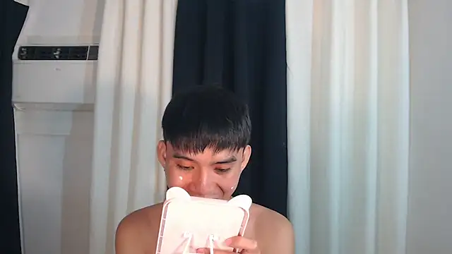 Snapshot of asian_dai chatting on 11-13-25, 05:01 asian dai online show from 11-13-25, 05:01