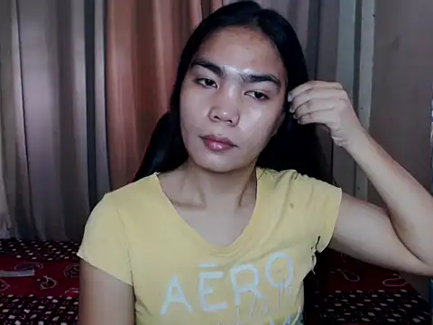 Snapshot of Simple_Martina chatting on 09-15-25, 01:49 Simple Martina online show from 09-15-25, 01:49