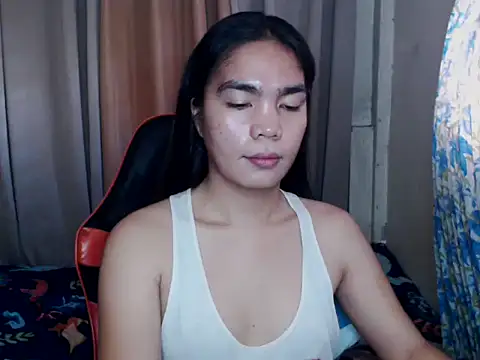 Snapshot of Simple_Martina chatting on 09-28-25, 01:22 Simple Martina online show from 09-28-25, 01:22