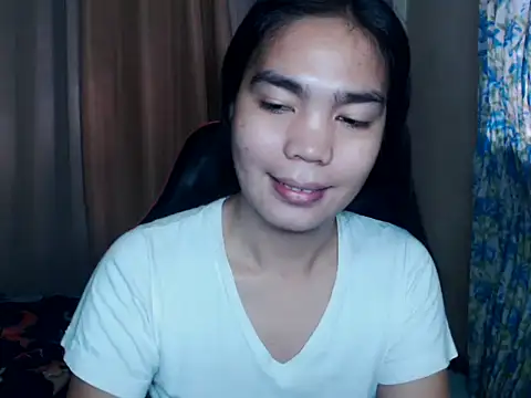 Snapshot of Simple_Martina chatting on 10-03-25, 10:51 Simple Martina online show from 10-03-25, 10:51
