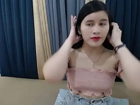 Snapshot of pinay_amaliax chatting on 09-23-25, 11:02 pinay amaliax online show from 09-23-25, 11:02