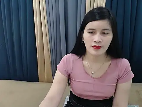 Snapshot of pinay_amaliax chatting on 10-26-25, 10:32 pinay amaliax online show from 10-26-25, 10:32