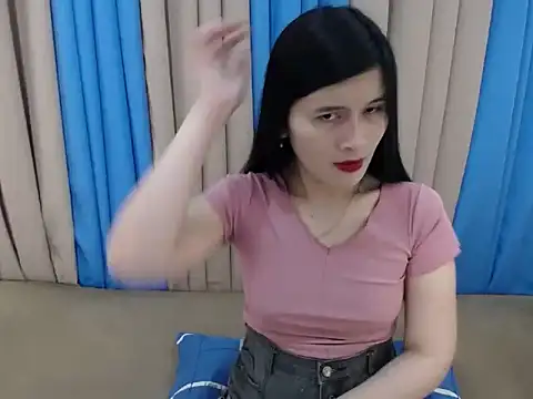 Snapshot of pinay_amaliax chatting on 02-12-26, 11:27 pinay amaliax online show from 02-12-26, 11:27