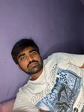 Snapshot of Harsha_Happy chatting on 10-04-25, 02:26 Harsha Happy online show from 10-04-25, 02:26