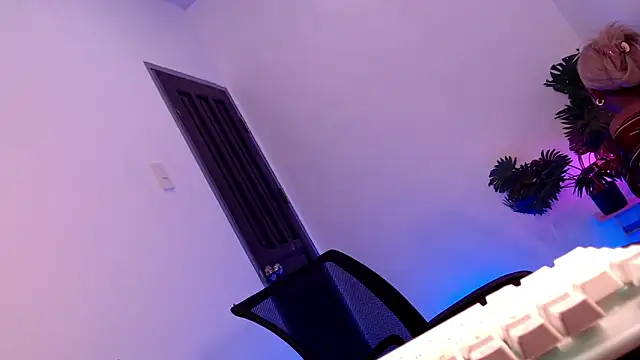 nathaliehardcore1x online show from 09-18-25, 06:10